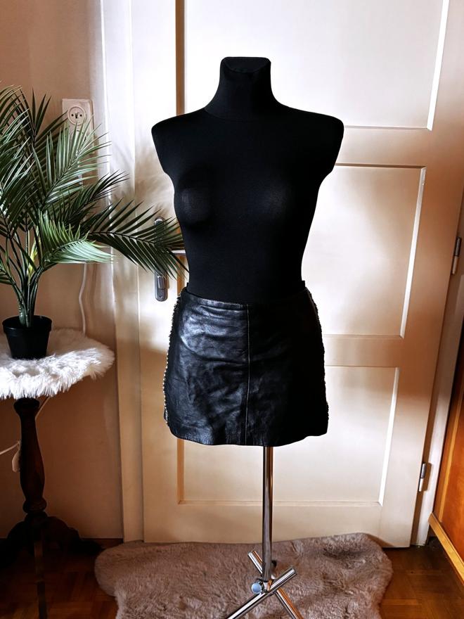 Zara · kožená mini